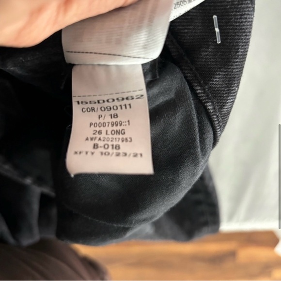 Abercrombie & Fitch The Dad Jean Black Stone Wash size 2 - Picture 5 of 10